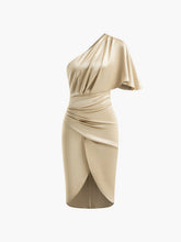 Asymmetrisches Plisseekleid mit Reißverschluss